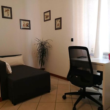 Holiday Apartment - Brescia Centro - Parcheggio Privato Экстерьер фото
