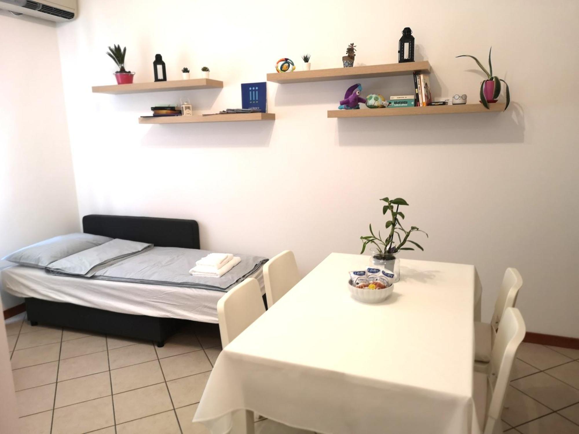 Holiday Apartment - Brescia Centro - Parcheggio Privato Экстерьер фото