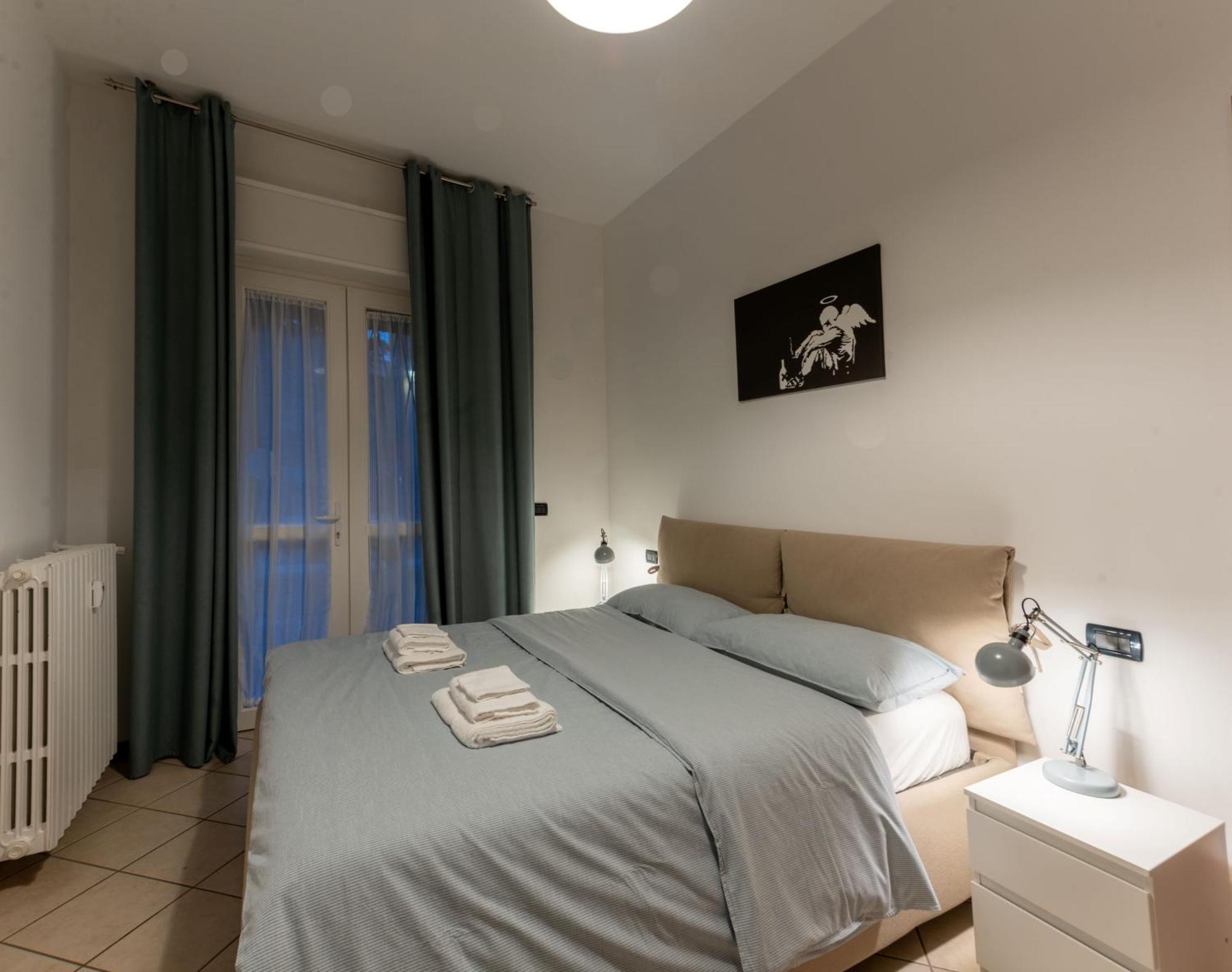 Holiday Apartment - Brescia Centro - Parcheggio Privato Экстерьер фото